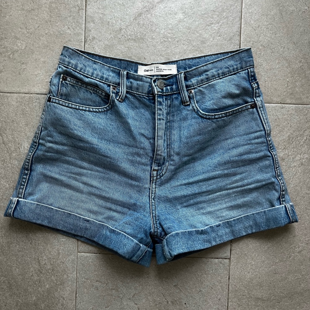 GAP High-Rise Blue Denim Cuffed Women's Shorts
